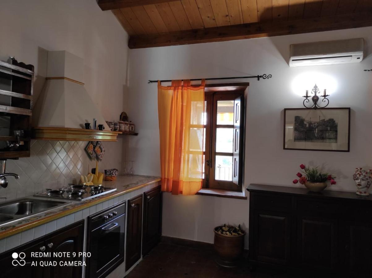 B&B Il Padrino Savoca Luaran gambar