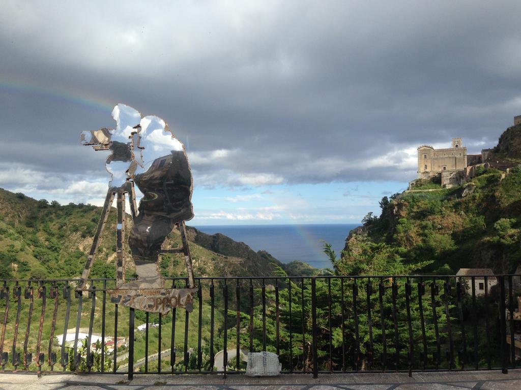B&B Il Padrino Savoca Luaran gambar